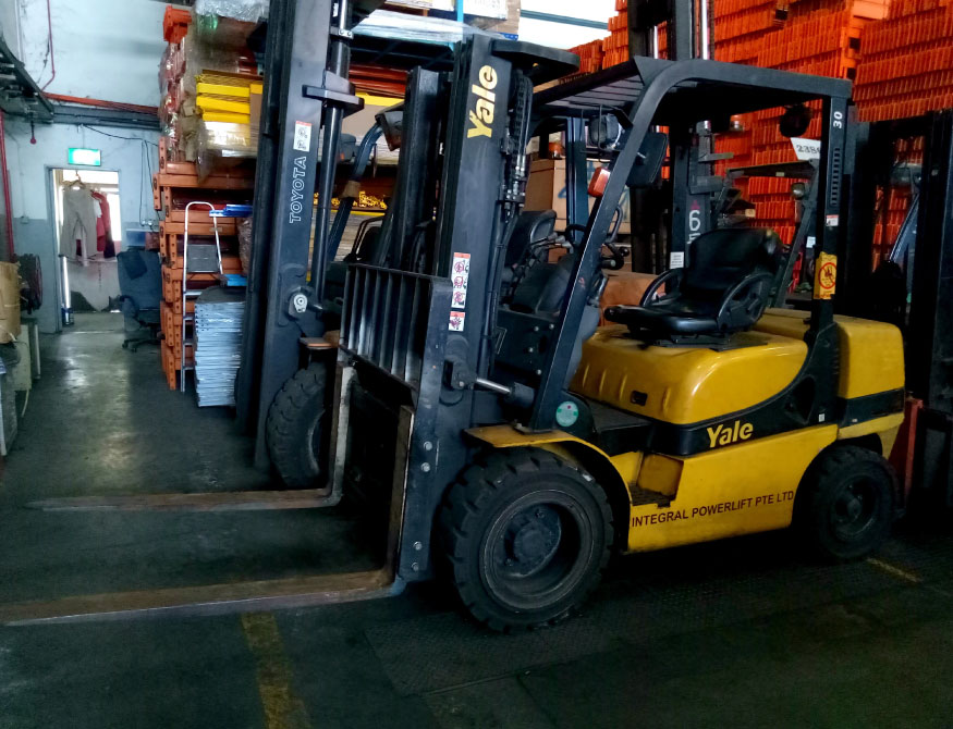 Servicios / UniversalMaq